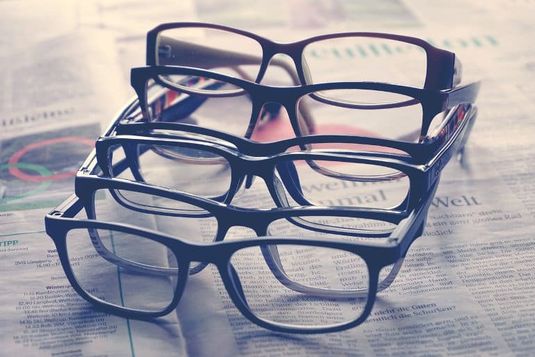 Many Older Adults Lack Clear Eyesight, Even With Glasses