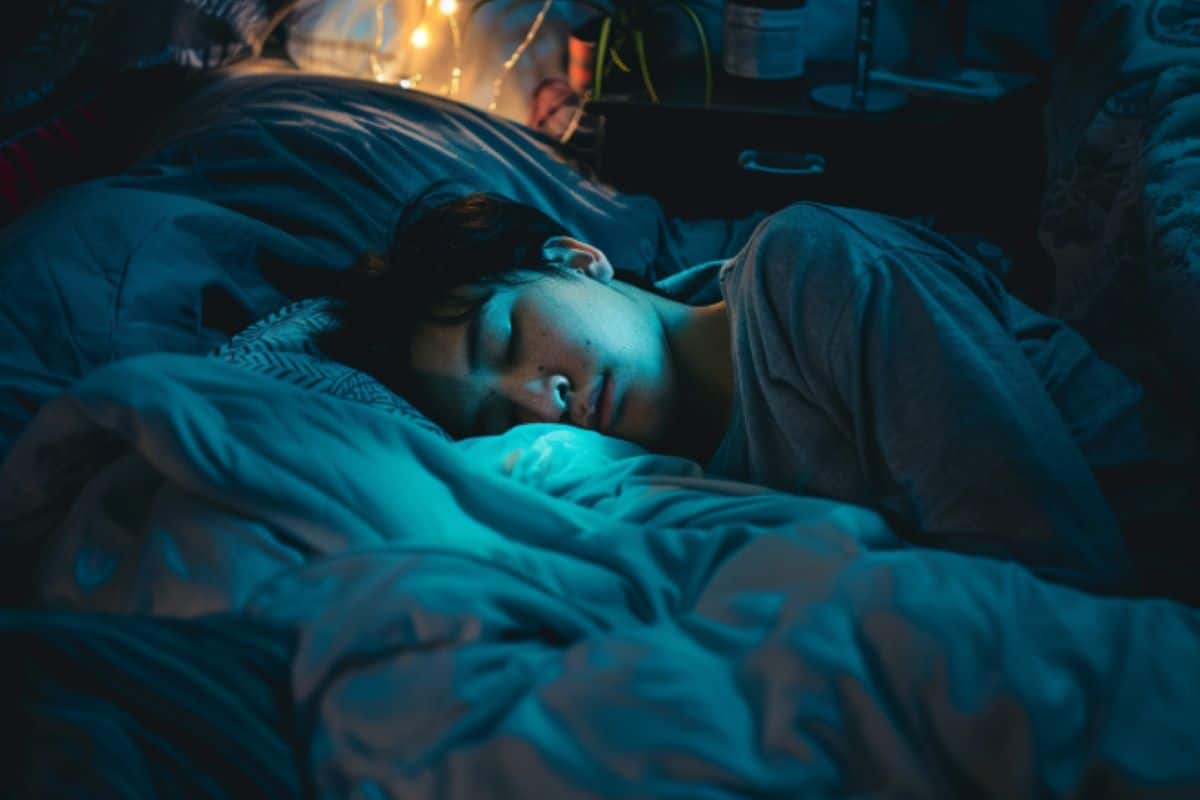 Night Owls Beware: Late Bedtimes Harm Mental Health